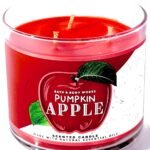 White Barn 3-Wick Candle - Pumpkin Apple