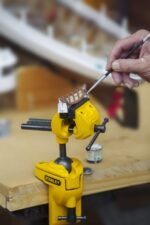 Stanley Multi Angle Hobby Vice - Image 10