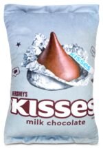 iscream Hershey's Kisses Pillow Set - Image 4